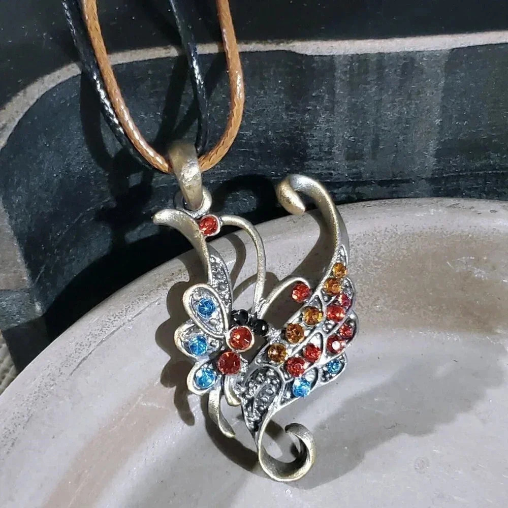 Rustic Antique Bronze Rhinestones Art Nouveau Pendant Necklace Vegan Leather - Picture 2 of 10